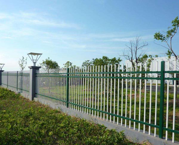 十堰鋅鋼護欄會生銹嗎？生銹是什么原因造成